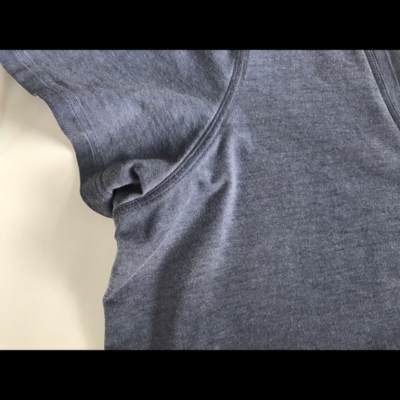 Lululemon Tops Size: 6 - Picture 11 of 12